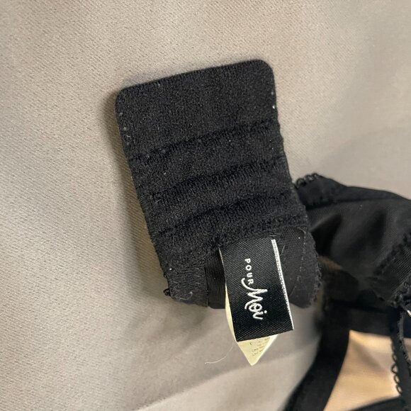 This is a beautiful bra 38I - Picture 4 of 4